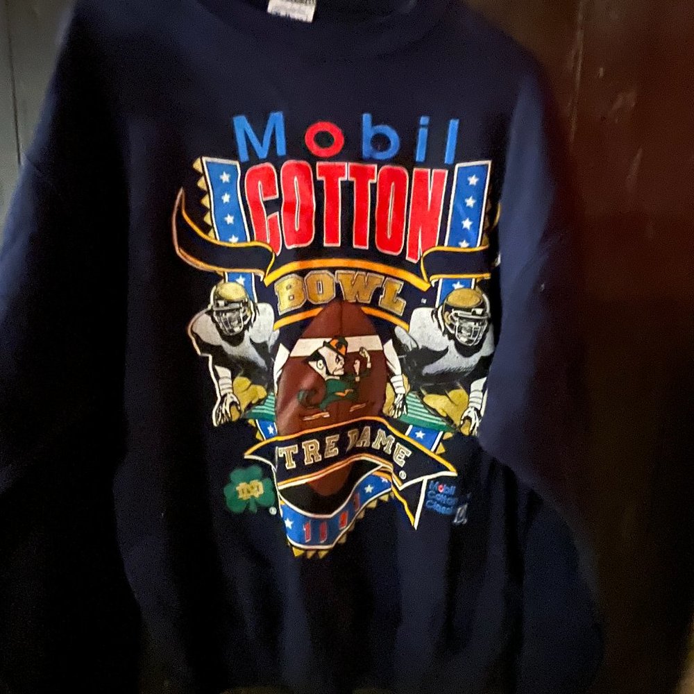 sweatshirt